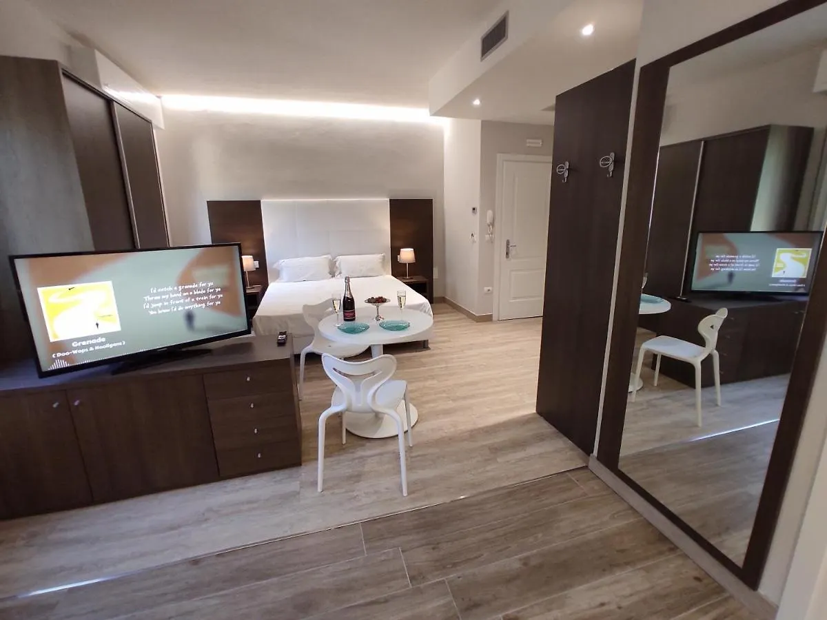 Alba Residence 살소마지오레테르메 0*,